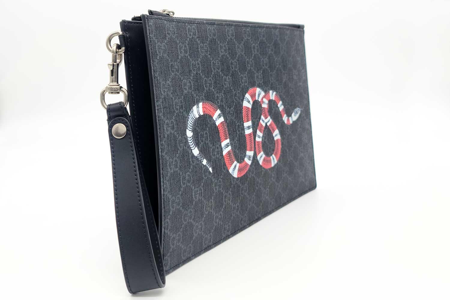 Lexzington - Home Of Prestigious Finds - GUCCI Bestiary Pouch with Kingsnake Design